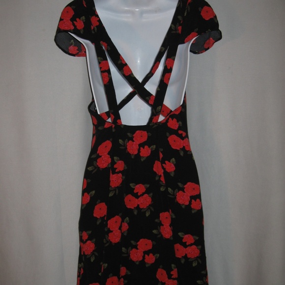 UO Kimchi Blue Strappy Back Floral Dress - Picture 5 of 6